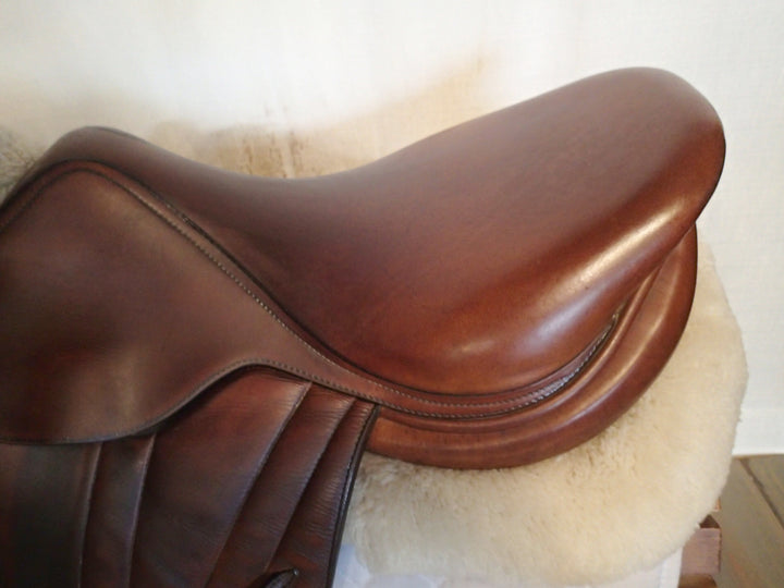 17" Butet Premium Saddle - Full Calfskin - 2015 - L Seat - 2.5 Flaps - 4.25" dot to dot
