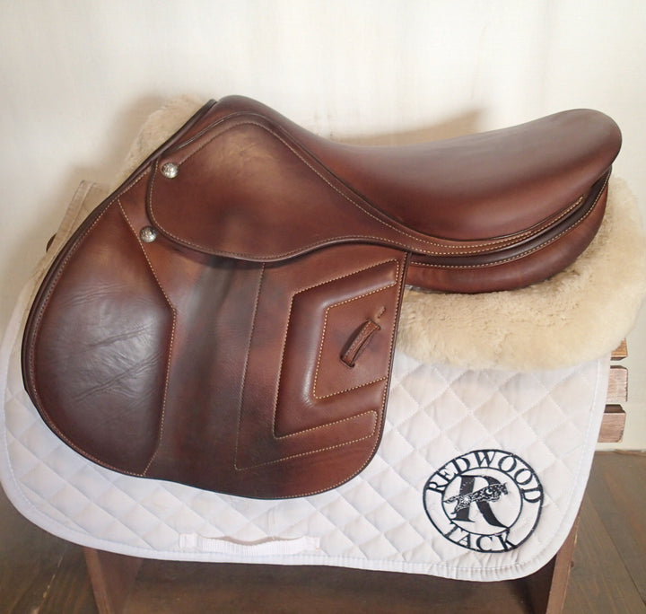 17" Renaissance by Prestige Saddle - Full Calfskin - 2021 - 4.5" dot to dot