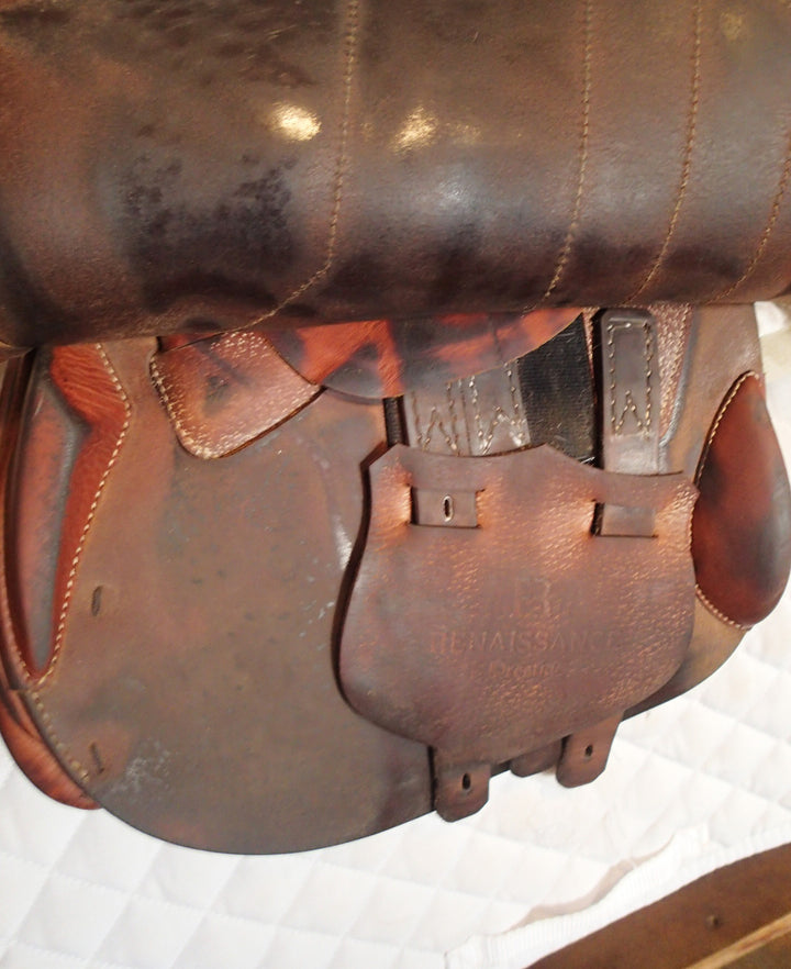 17" Renaissance by Prestige Saddle - Full Calfskin - 2021 - 4.5" dot to dot