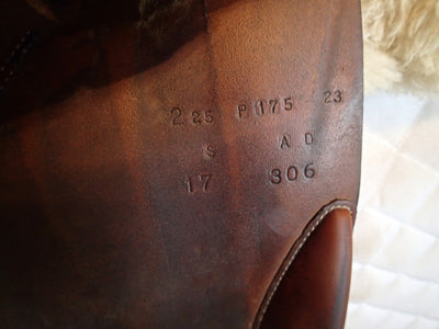 17.5" Butet Premium Saddle - Full Calfskin - 2017 - P Seat - 2.25 Flaps - 4.25" dot to dot