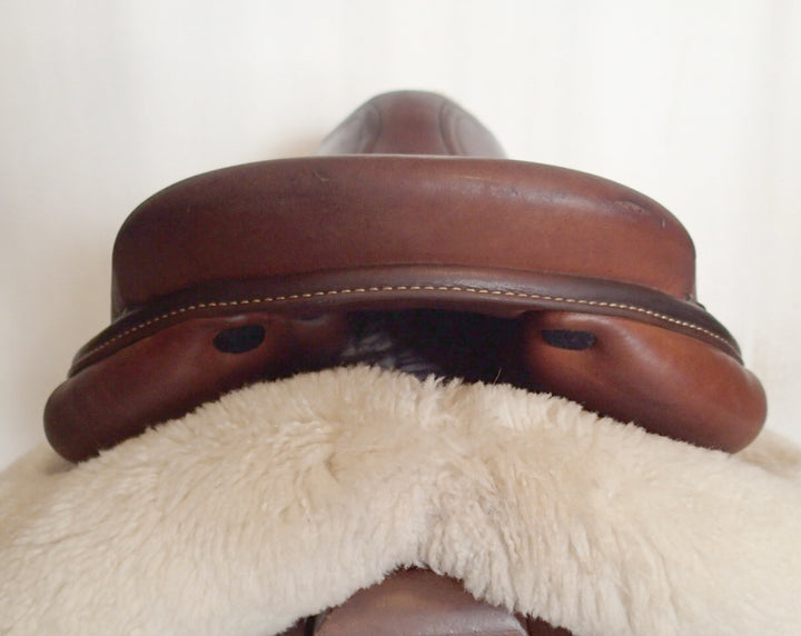 17" Renaissance by Prestige Saddle - Full Calfskin - 2021 - 4.5" dot to dot