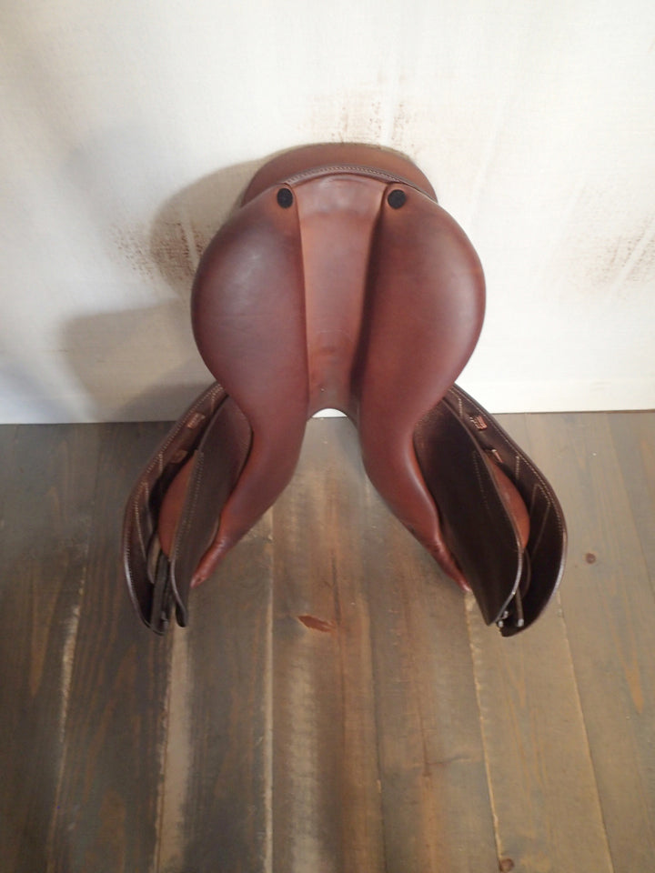 17" Renaissance by Prestige Saddle - Full Calfskin - 2021 - 4.5" dot to dot