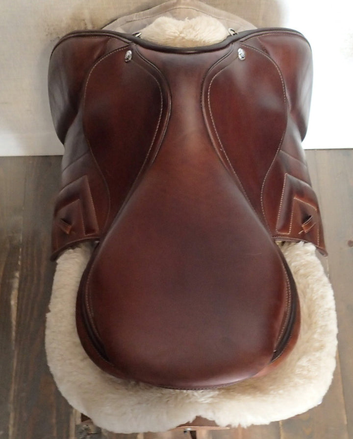 17" Renaissance by Prestige Saddle - Full Calfskin - 2021 - 4.5" dot to dot