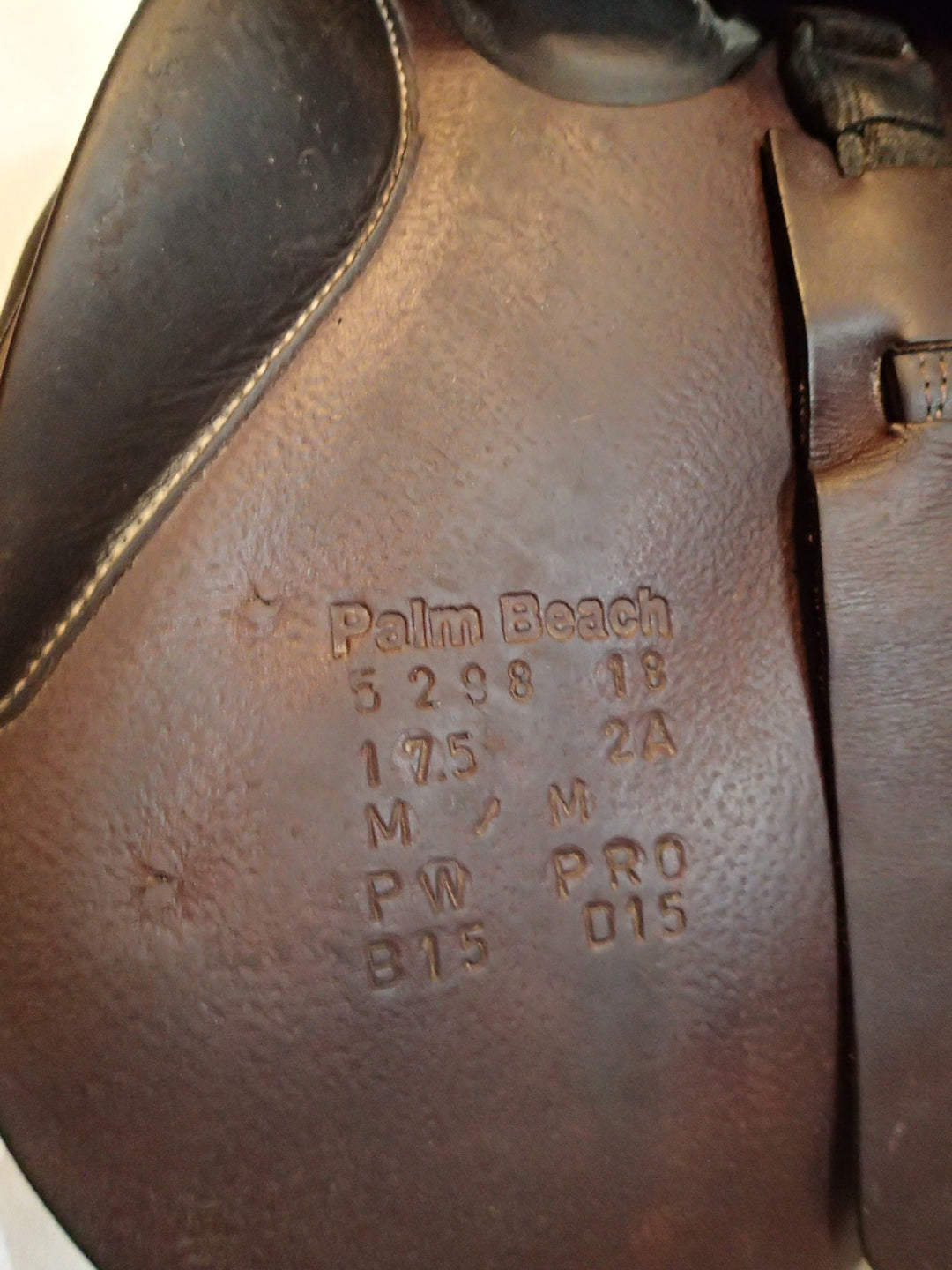 17.5" Voltaire Palm Beach Saddle - Full Buffalo - 2018 - 2A Flaps - 4.5" dot to dot - Pro Panels