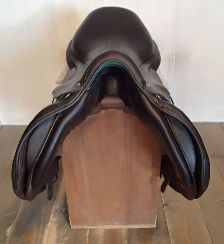 17.5" Voltaire Palm Beach Saddle - Full Buffalo - 2018 - 2A Flaps - 4.5" dot to dot - Pro Panels