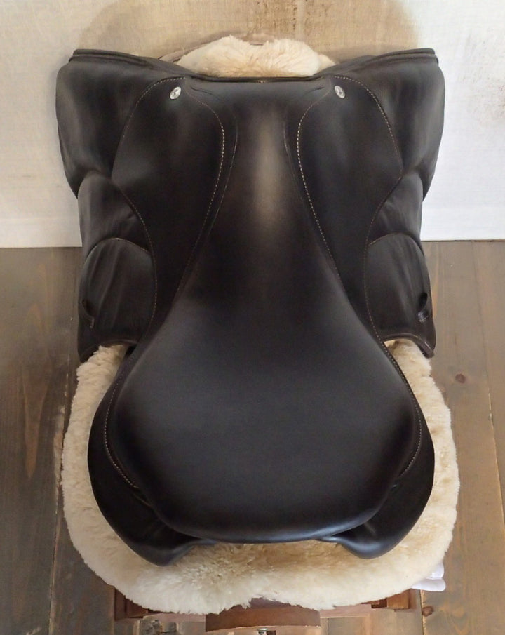 17.5" Voltaire Palm Beach Saddle - Full Buffalo - 2018 - 2A Flaps - 4.5" dot to dot - Pro Panels