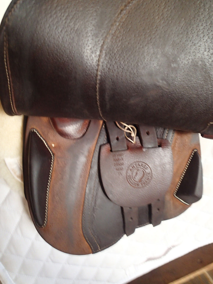 15.5" / 16" Antares Hero Saddle - Full Buffalo - 2023 - 4.5" dot to dot
