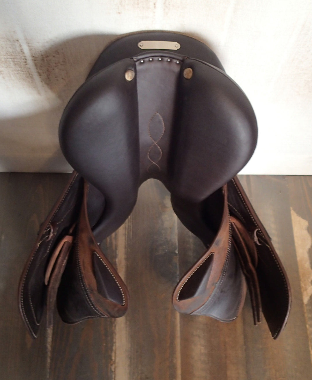 15.5" / 16" Antares Hero Saddle - Full Buffalo - 2023 - 4.5" dot to dot