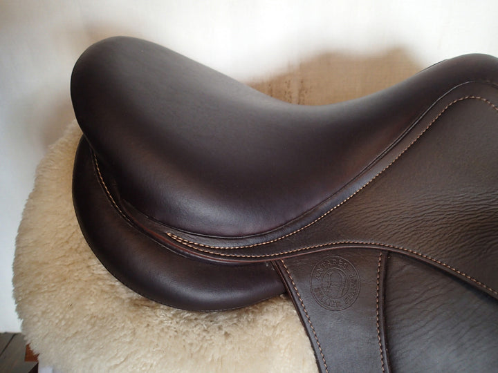 15.5" / 16" Antares Hero Saddle - Full Buffalo - 2023 - 4.5" dot to dot