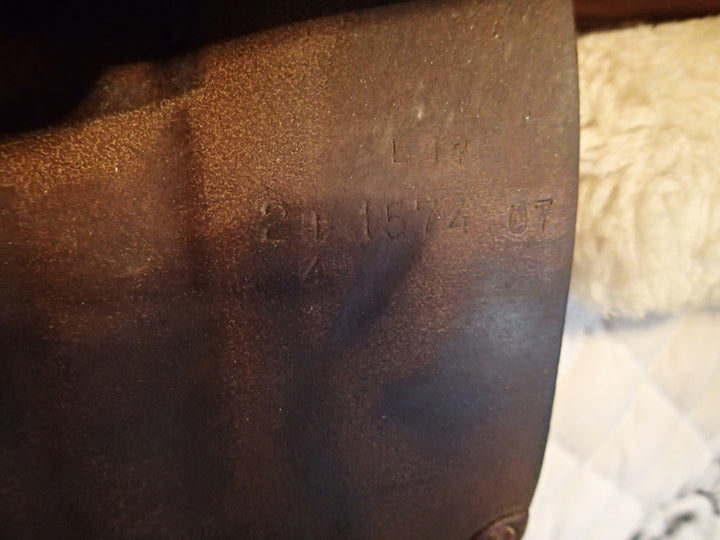 17" Butet Saddle - 2007 - L Seat - 2.25 Flaps - 4.25" dot to dot