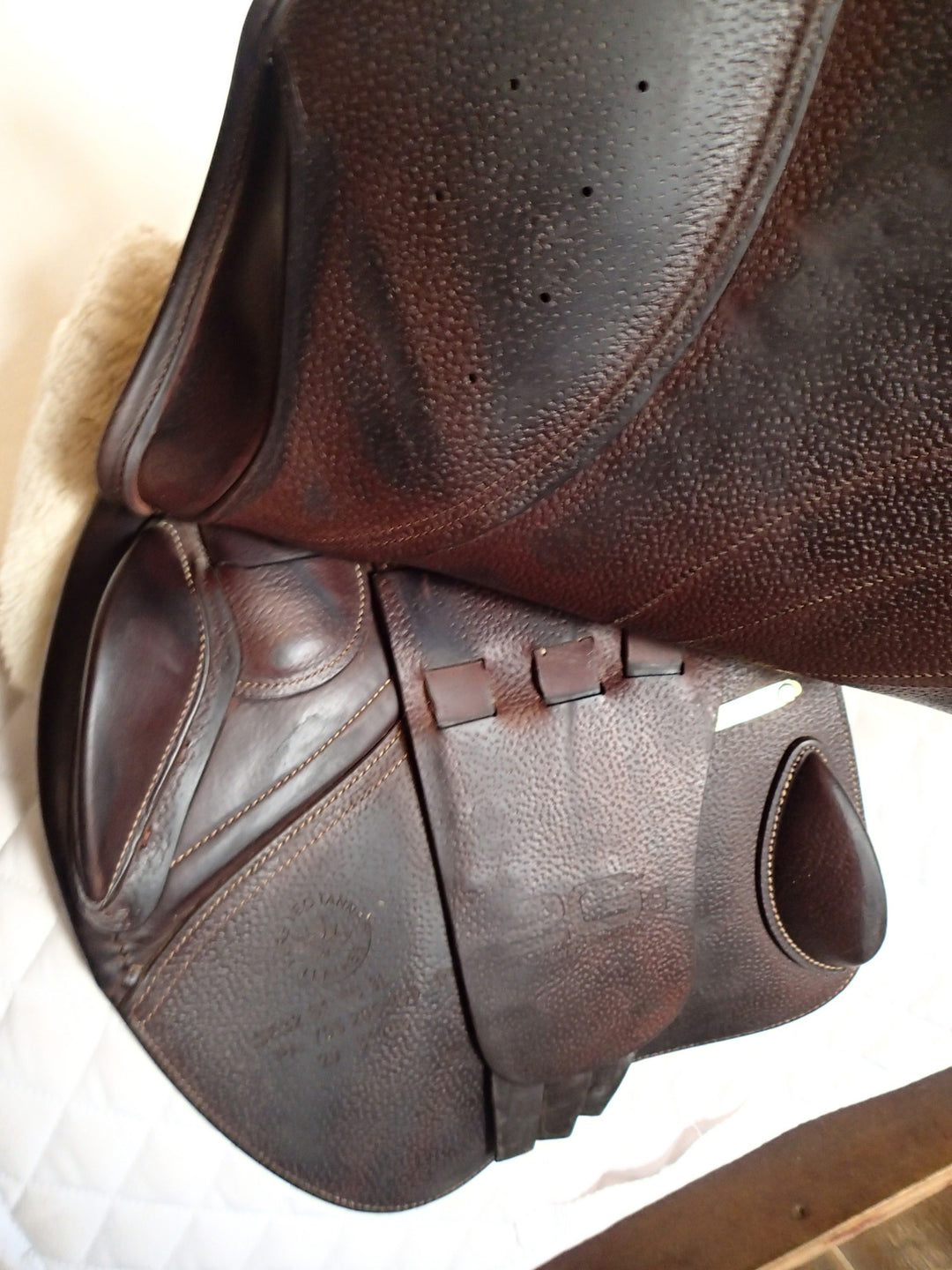 17" CWD Mademoiselle 2Gs Saddle - Full Buffalo - 2020 - 3L Flaps - SE32 - Pro Panels