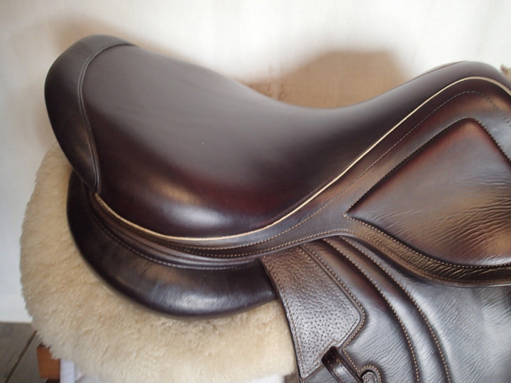 17" CWD Mademoiselle 2Gs Saddle - Full Buffalo - 2020 - 3L Flaps - SE32 - Pro Panels
