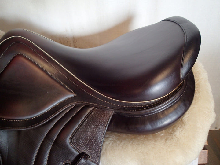 17" CWD Mademoiselle 2Gs Saddle - Full Buffalo - 2020 - 3L Flaps - SE32 - Pro Panels