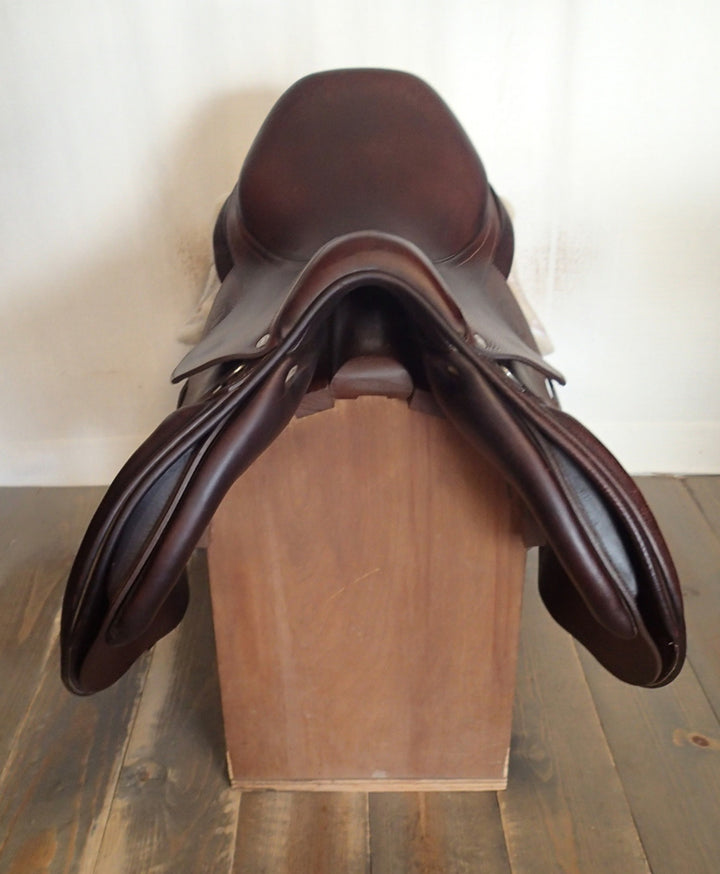 17" Antares Signature Saddle - 2017 - 2A Flaps - 4.75" dot to dot