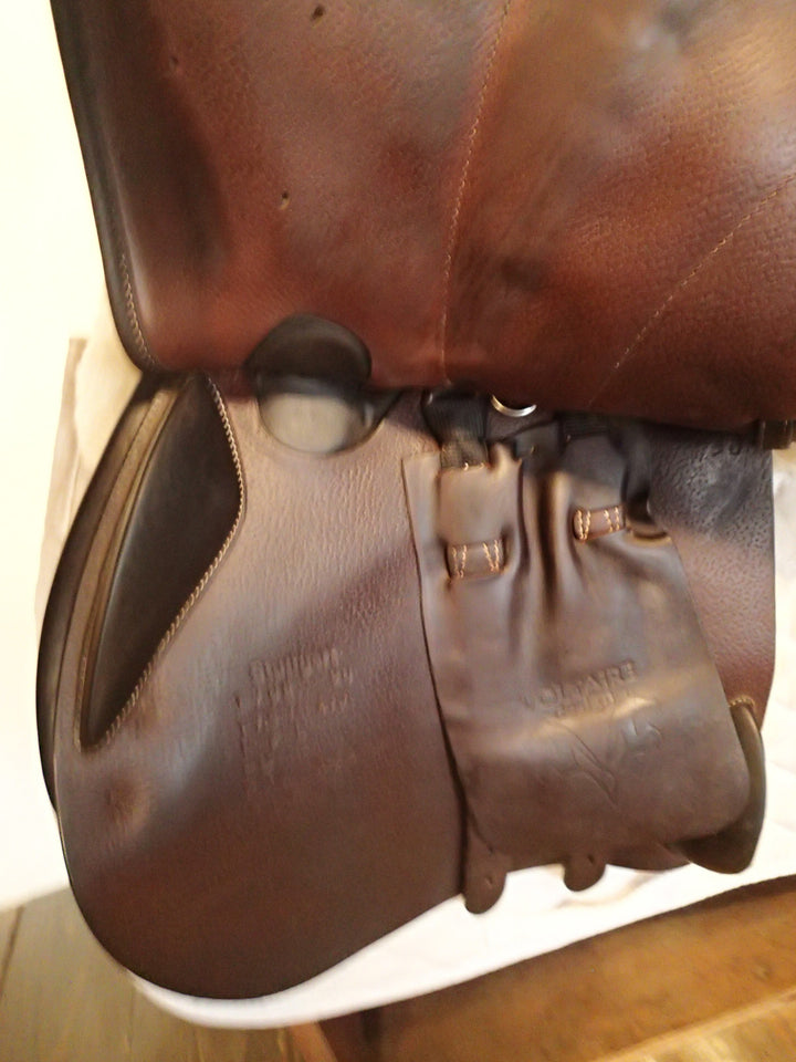 17.5" Voltaire Stuttgart Saddle - Full Buffalo - 2020 - 4AA Flaps - 4.75" dot to dot - FIN Panels
