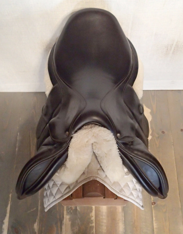 17.5" Voltaire Stuttgart Saddle - Full Buffalo - 2020 - 4AA Flaps - 4.75" dot to dot - FIN Panels