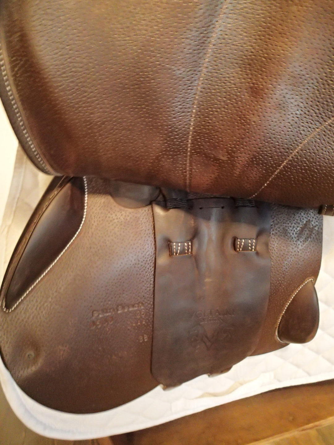 17.5" Voltaire Palm Beach Saddle - Full Buffalo - 2025 - 2AAA Flaps - 5" dot to dot - Pro Panels