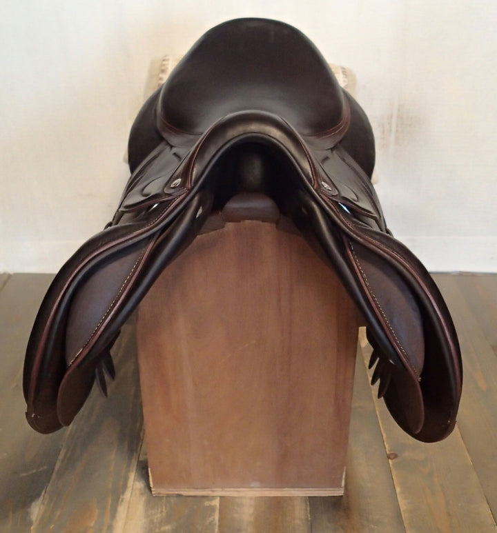 17" Devoucoux Biarritz Lab Saddle - Full Buffalo - 2019 - 2 Flaps - 4.5" dot to dot