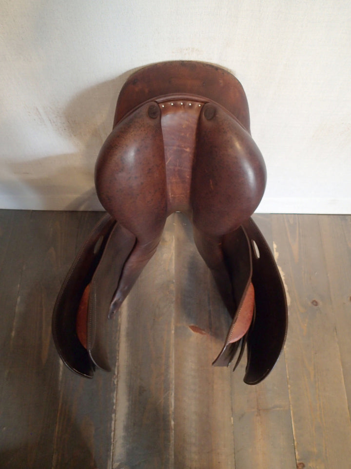 17" Butet Saddle - 2007 - C Seat - 1.5 Flaps - 4.5" dot to dot