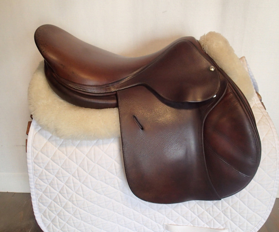 17" Butet Saddle - 2007 - C Seat - 1.5 Flaps - 4.5" dot to dot