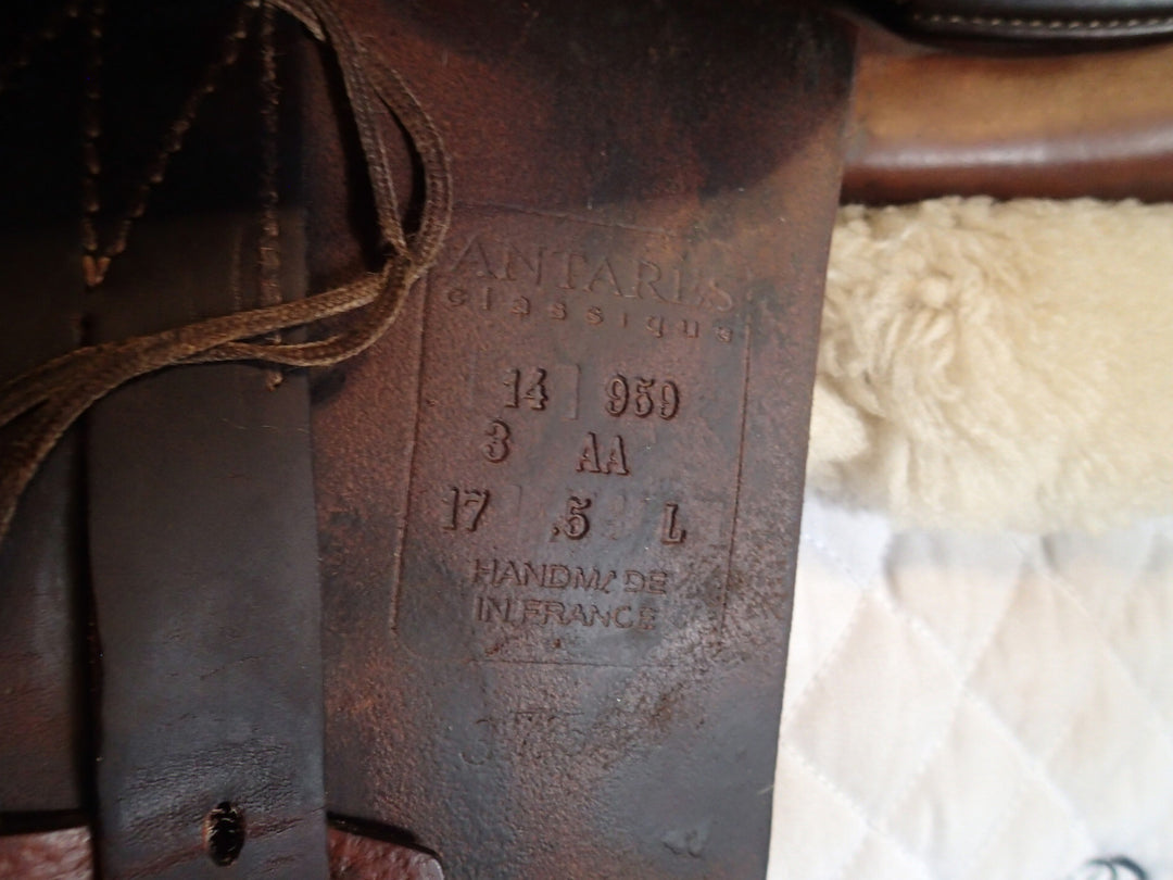 17.5" Antares Classique Saddle - 2014 - 3AA Flaps - 4.5" dot to dot