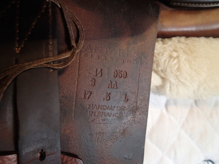 17.5" Antares Classique Saddle - 2014 - 3AA Flaps - 4.5" dot to dot