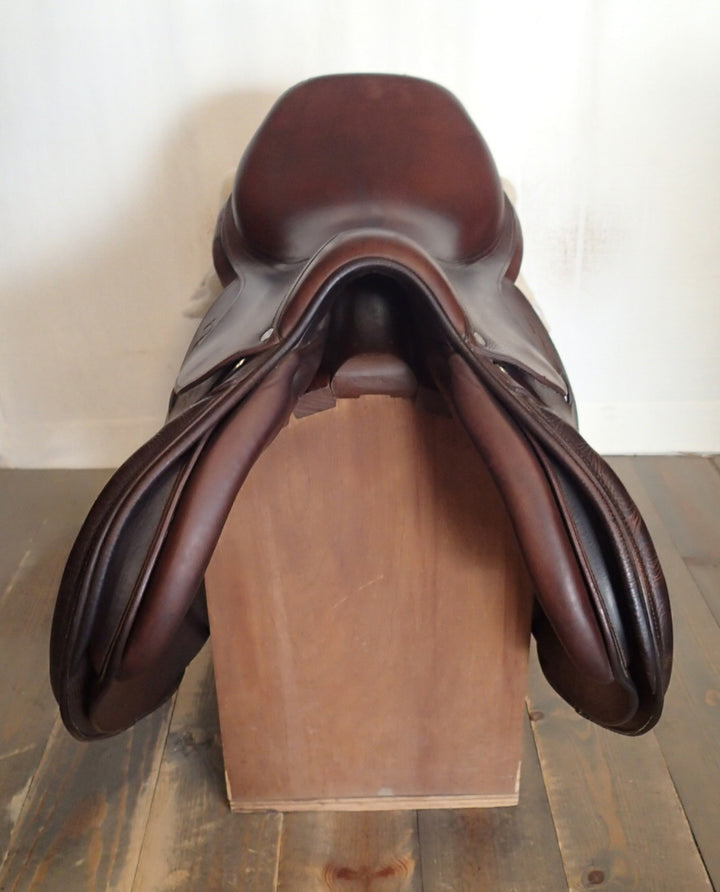 17.5" Antares Classique Saddle - 2014 - 3AA Flaps - 4.5" dot to dot