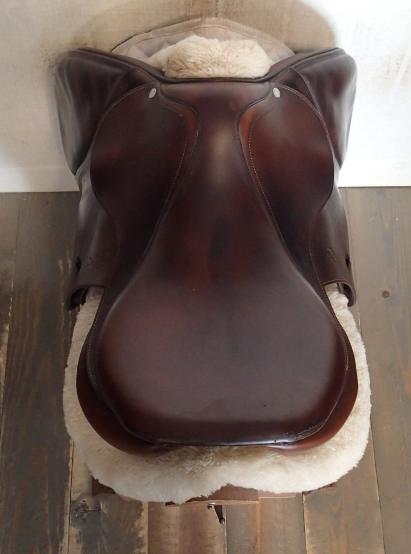 17.5" Antares Classique Saddle - 2014 - 3AA Flaps - 4.5" dot to dot