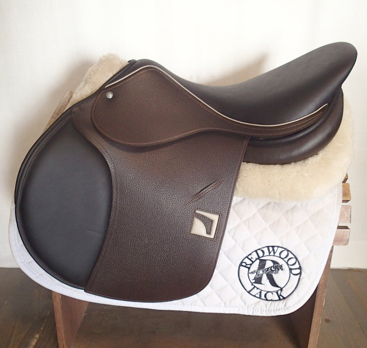18" Luc Childeric Saddle - 2017 - NEW - 4.5" dot to dot