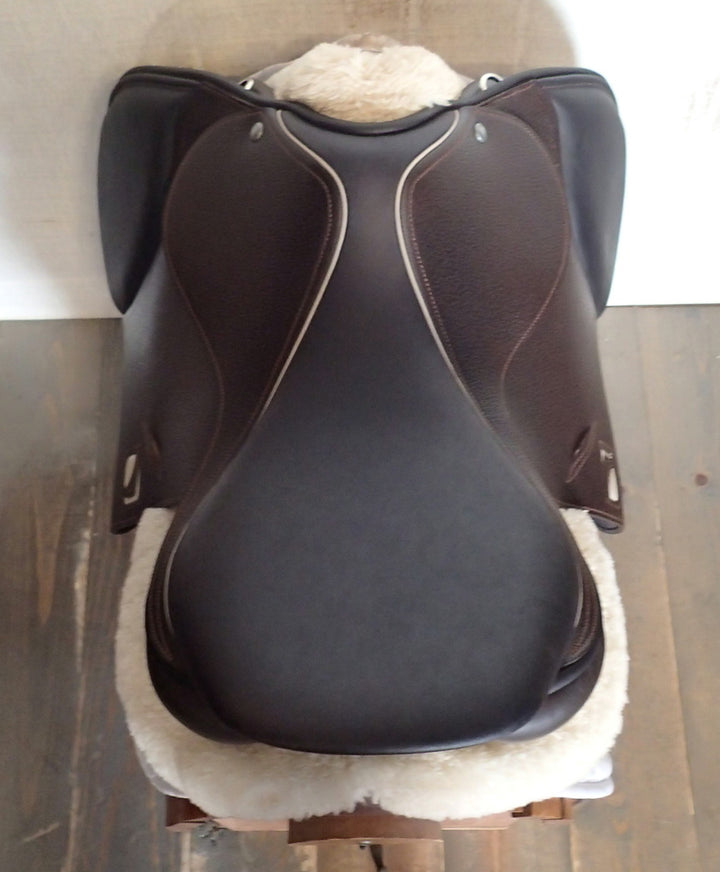 18" Luc Childeric Saddle - 2017 - NEW - 4.5" dot to dot