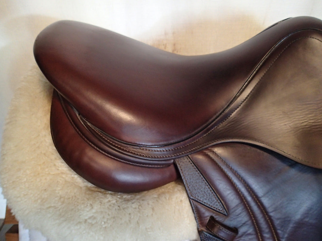 15.5" CWD Saddle - Full Buffalo - 2017 - 2K Flaps - SE10 - 4.75" dot to dot - Pro Panels