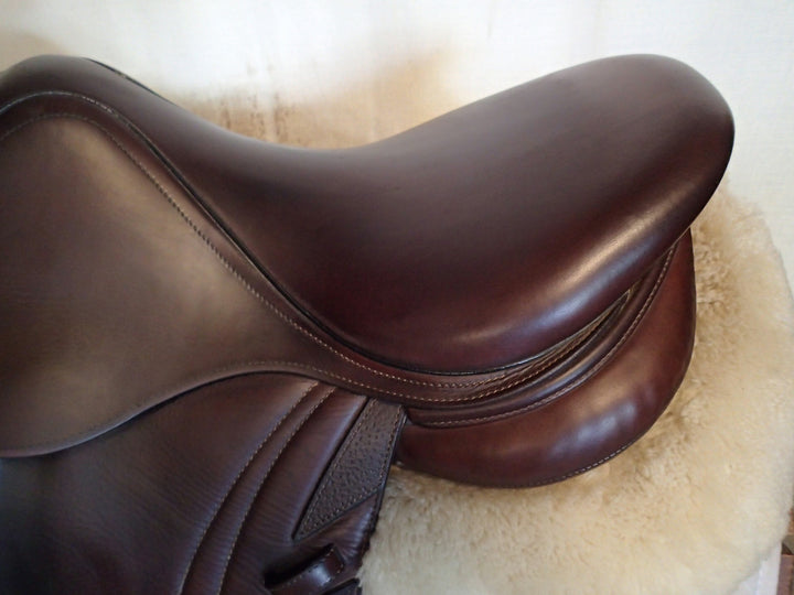 15.5" CWD Saddle - Full Buffalo - 2017 - 2K Flaps - SE10 - 4.75" dot to dot - Pro Panels