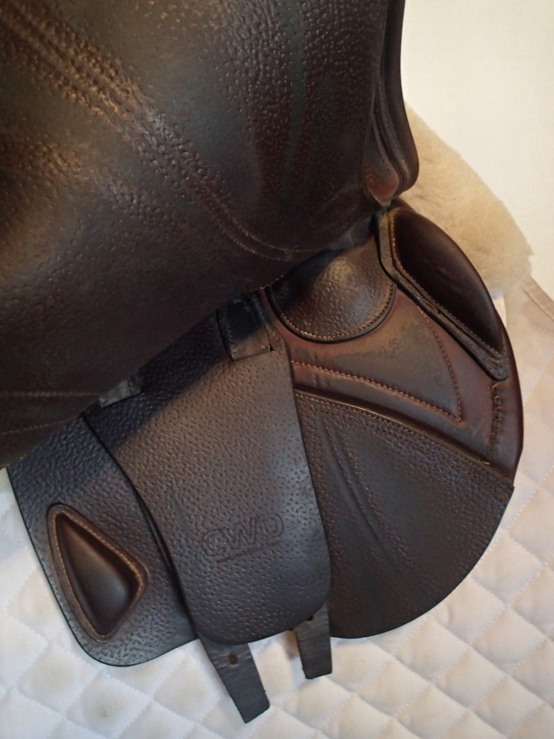 15.5" CWD Saddle - Full Buffalo - 2017 - 2K Flaps - SE10 - 4.75" dot to dot - Pro Panels