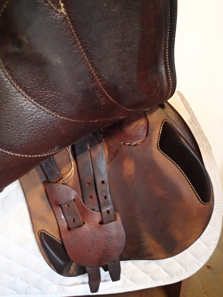 17" Antares Connexion Saddle - Full Buffalo - 2021 - 2N Flaps - 5" dot to dot