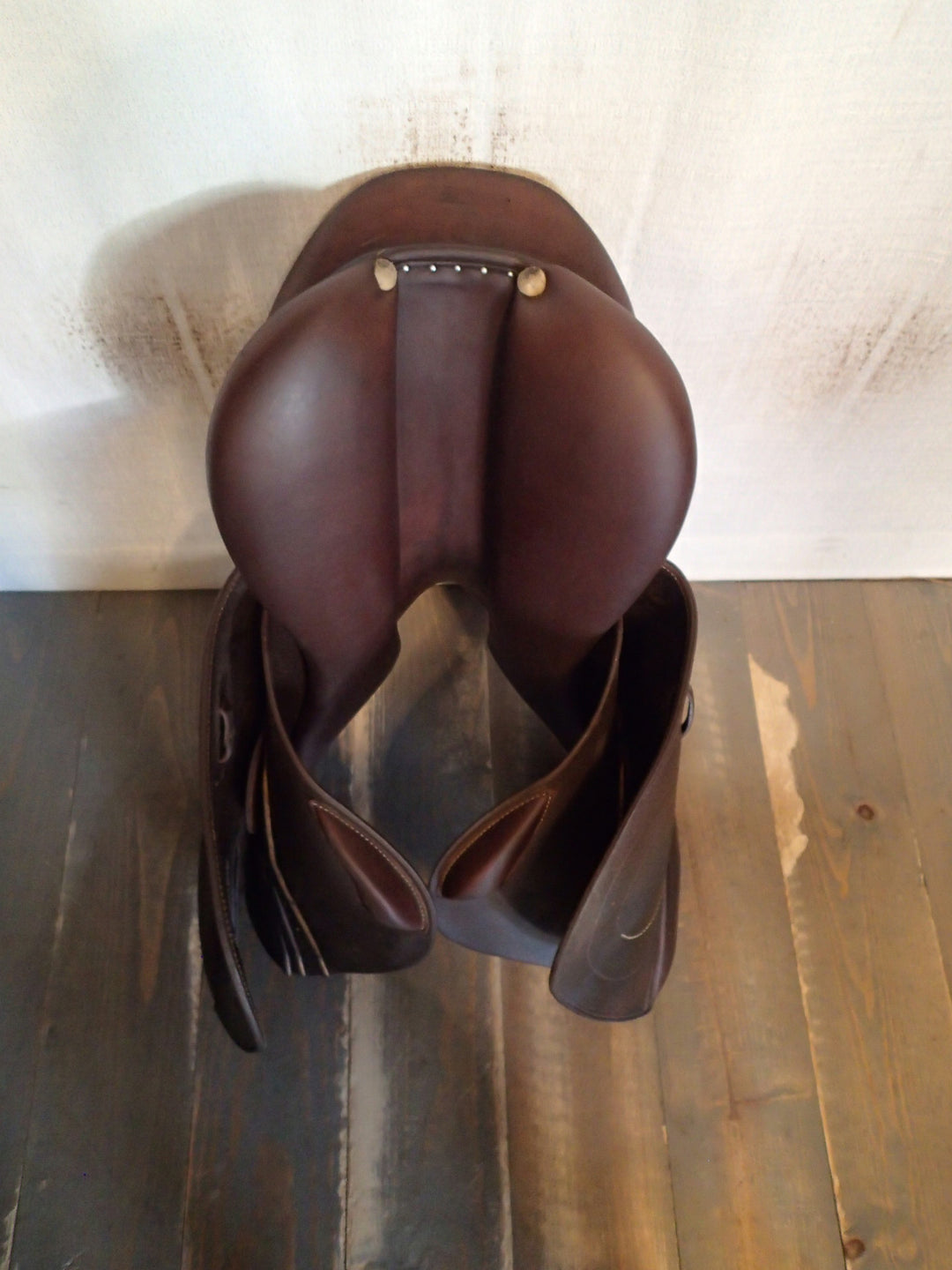 17.5" Antares Skylla Saddle - Full Calfskin - 2023 - 3A Flaps - 4.5" dot to dot