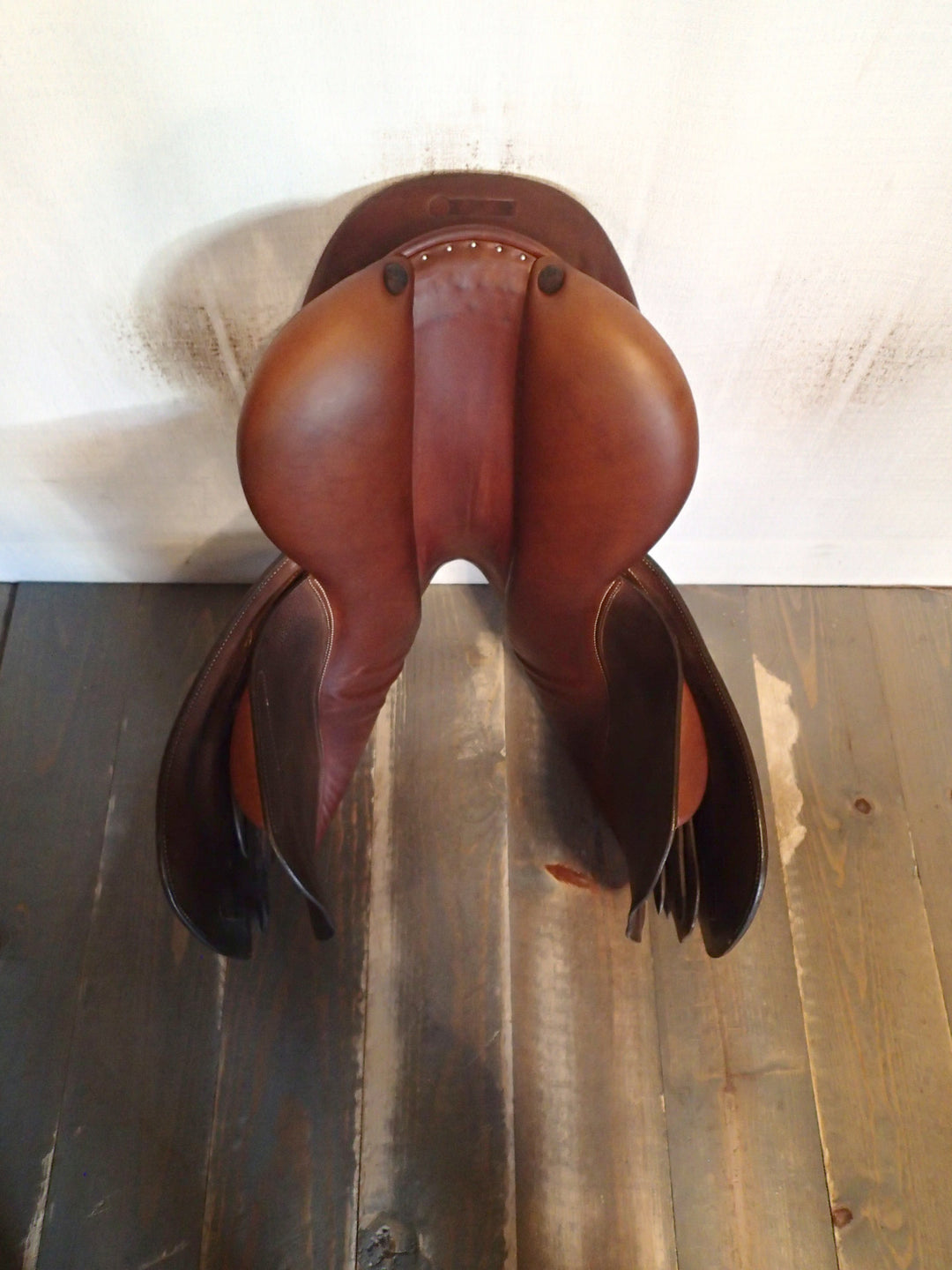 17" Butet Premium Saddle - Full Calfskin - 2023 - L Seat - 2C Flaps - 4.25" dot to dot