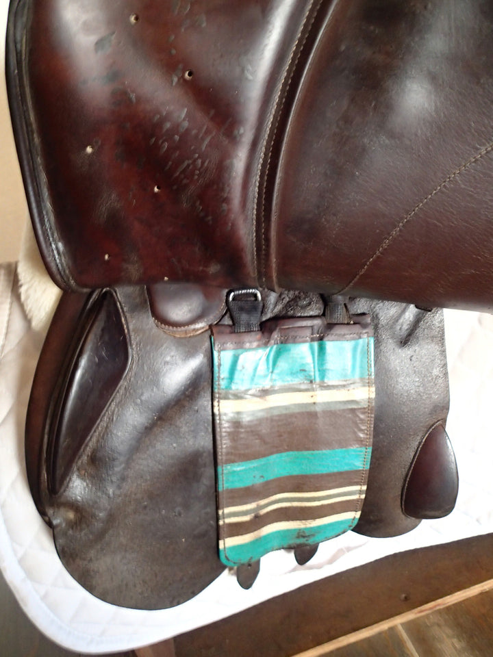 17.5" Voltaire Palm Beach Saddle - Full Buffalo - 2012 - 3AA Flaps - 4.75" dot to dot - FIN Panels