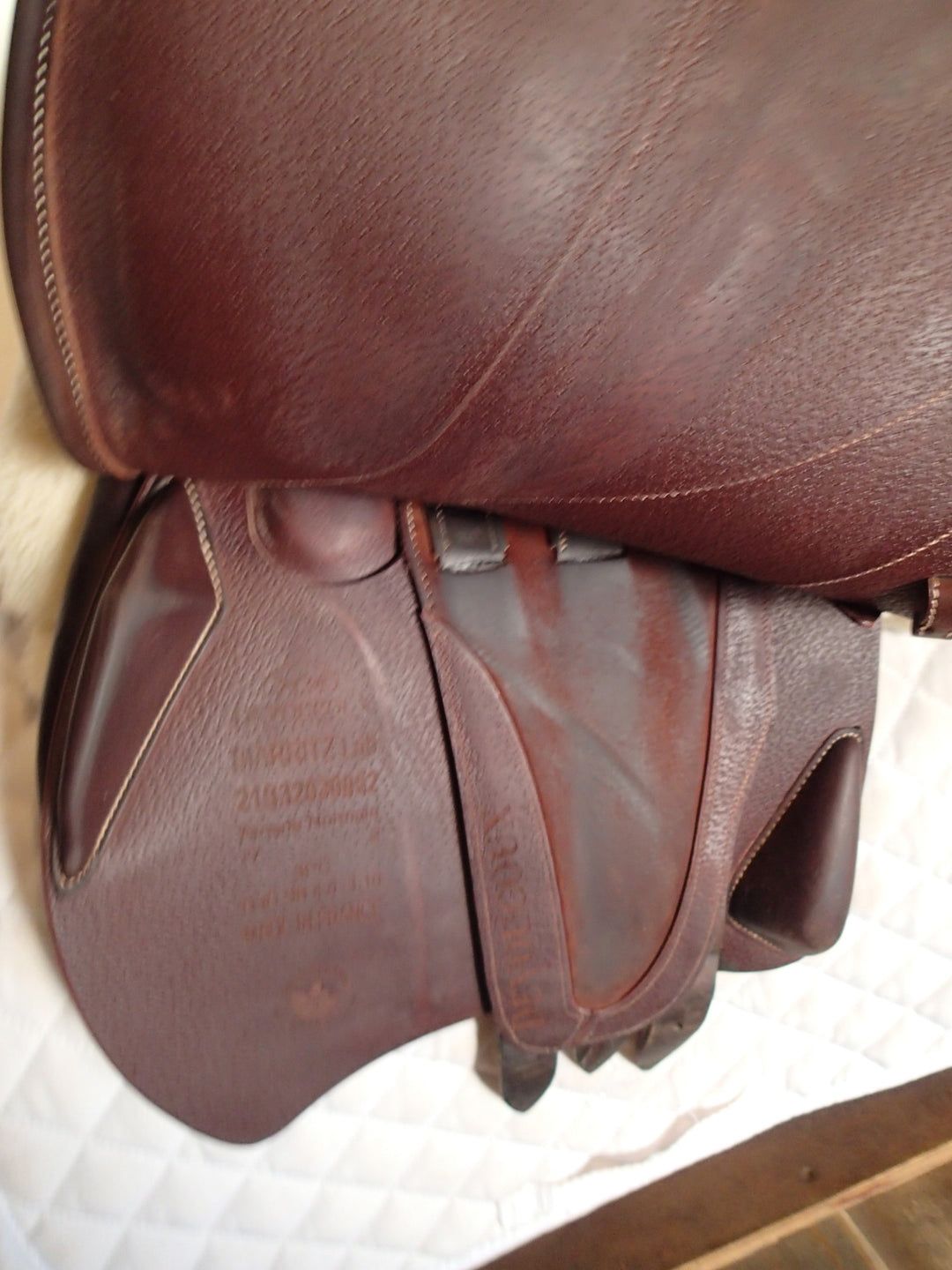 17" Devoucoux Biarritz Lab Saddle - Full Buffalo - 2021 - 2 Flaps - 4.5" dot to dot