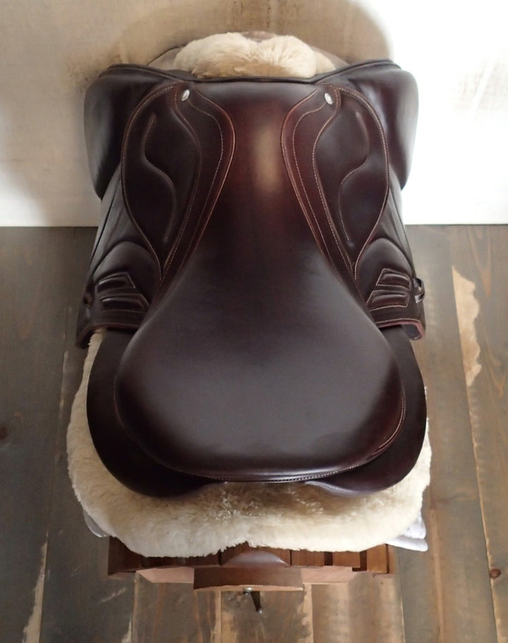 17" Devoucoux Biarritz Lab Saddle - Full Buffalo - 2021 - 2 Flaps - 4.5" dot to dot
