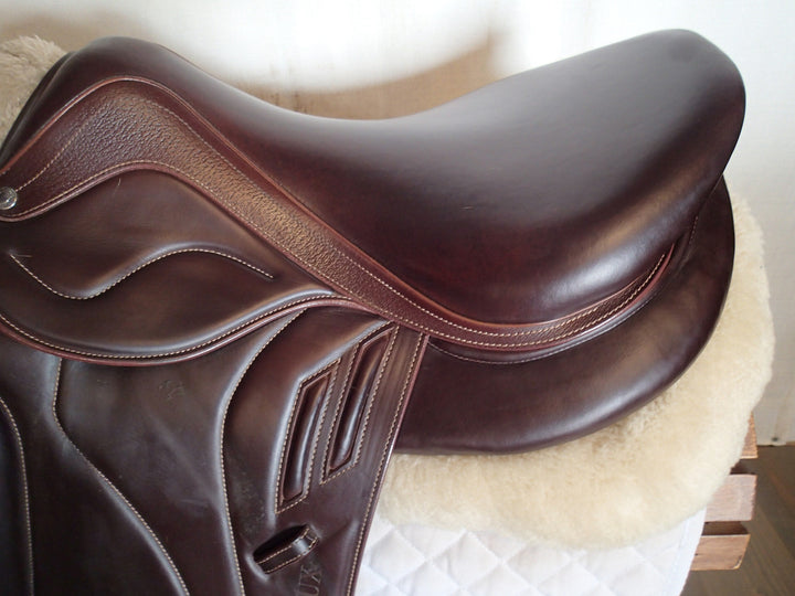 17" Devoucoux Biarritz Lab Saddle - Full Buffalo - 2021 - 2 Flaps - 4.5" dot to dot