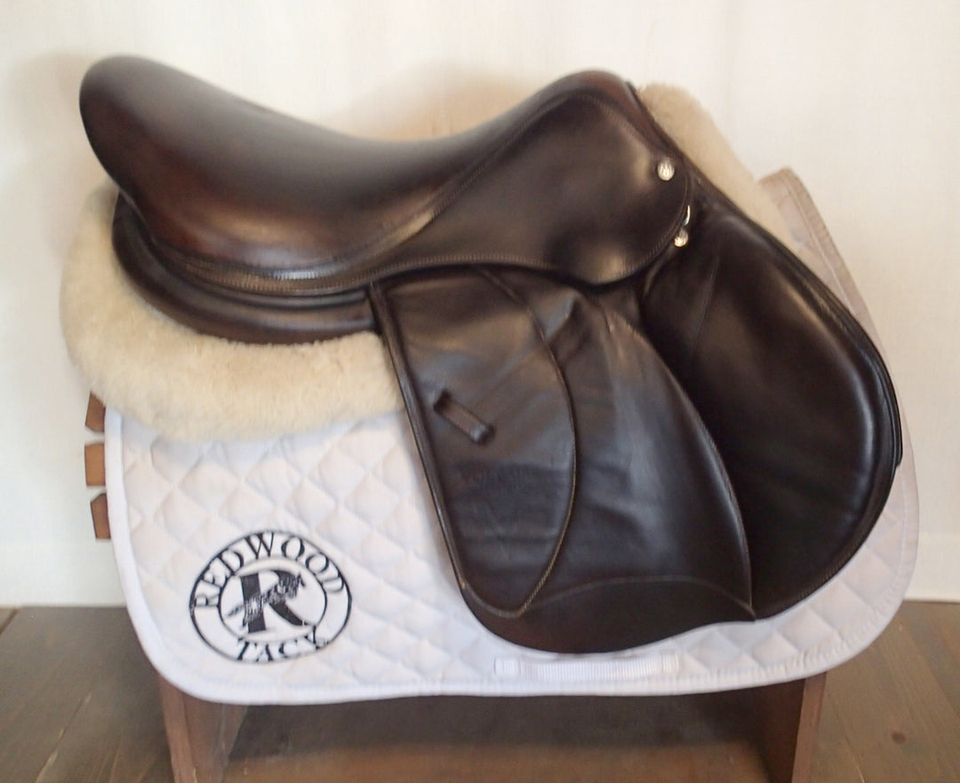 17.5" Voltaire Stuttgart Saddle - Full Buffalo - 2018 - 2A Flaps - 4.5" dot to dot - Pro Panels