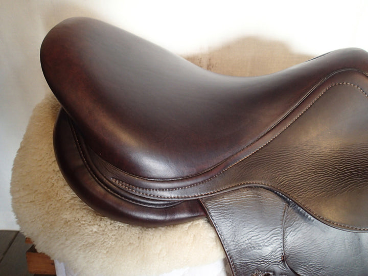 17" Antares Connexion Saddle - Full Buffalo - 2021 - 2AB Flaps - 4.75" dot to dot (927)