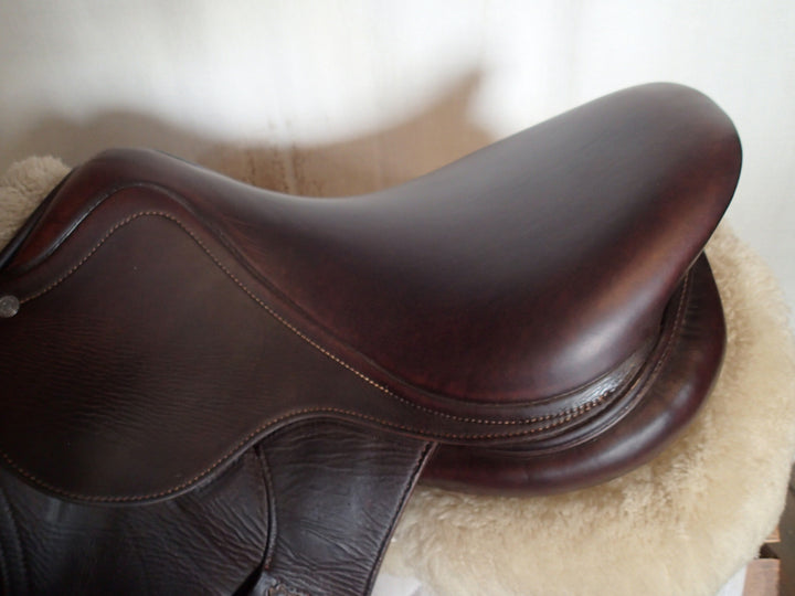 17" Antares Connexion Saddle - Full Buffalo - 2021 - 2AB Flaps - 4.75" dot to dot (927)