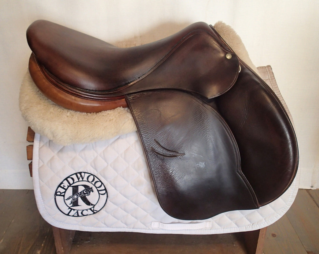 18" Devoucoux Oldara Saddle - 2009 - Full Buffalo - 2 Flaps - 4.25" dot to dot