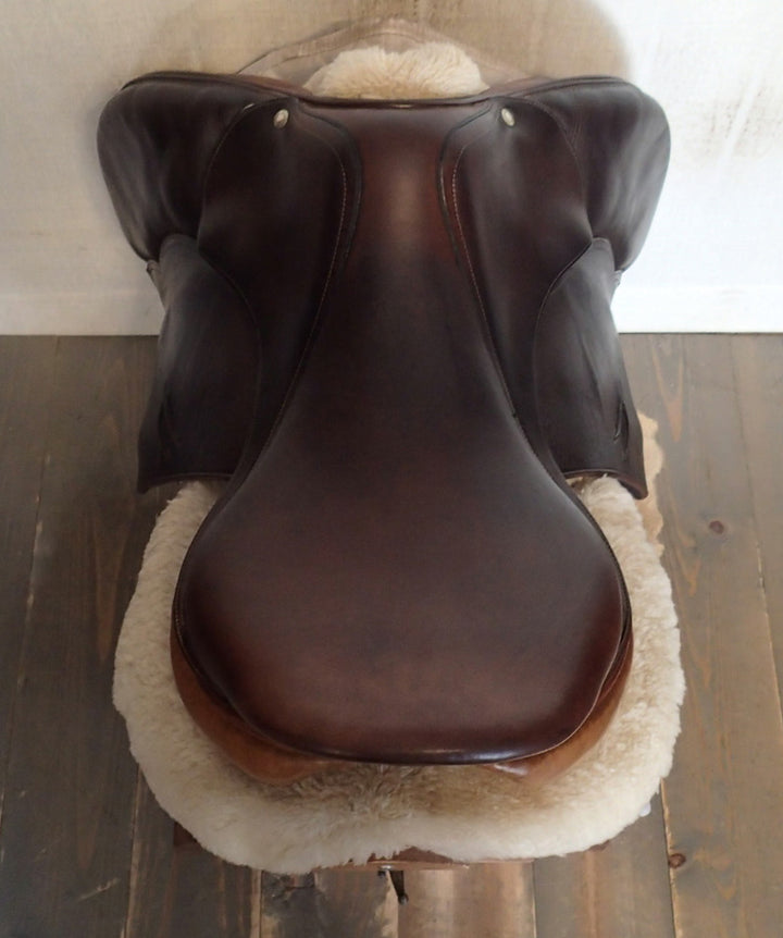 18" Devoucoux Oldara Saddle - 2009 - Full Buffalo - 2 Flaps - 4.25" dot to dot