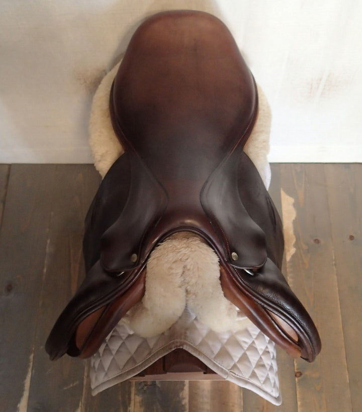 18" Devoucoux Oldara Saddle - 2009 - Full Buffalo - 2 Flaps - 4.25" dot to dot