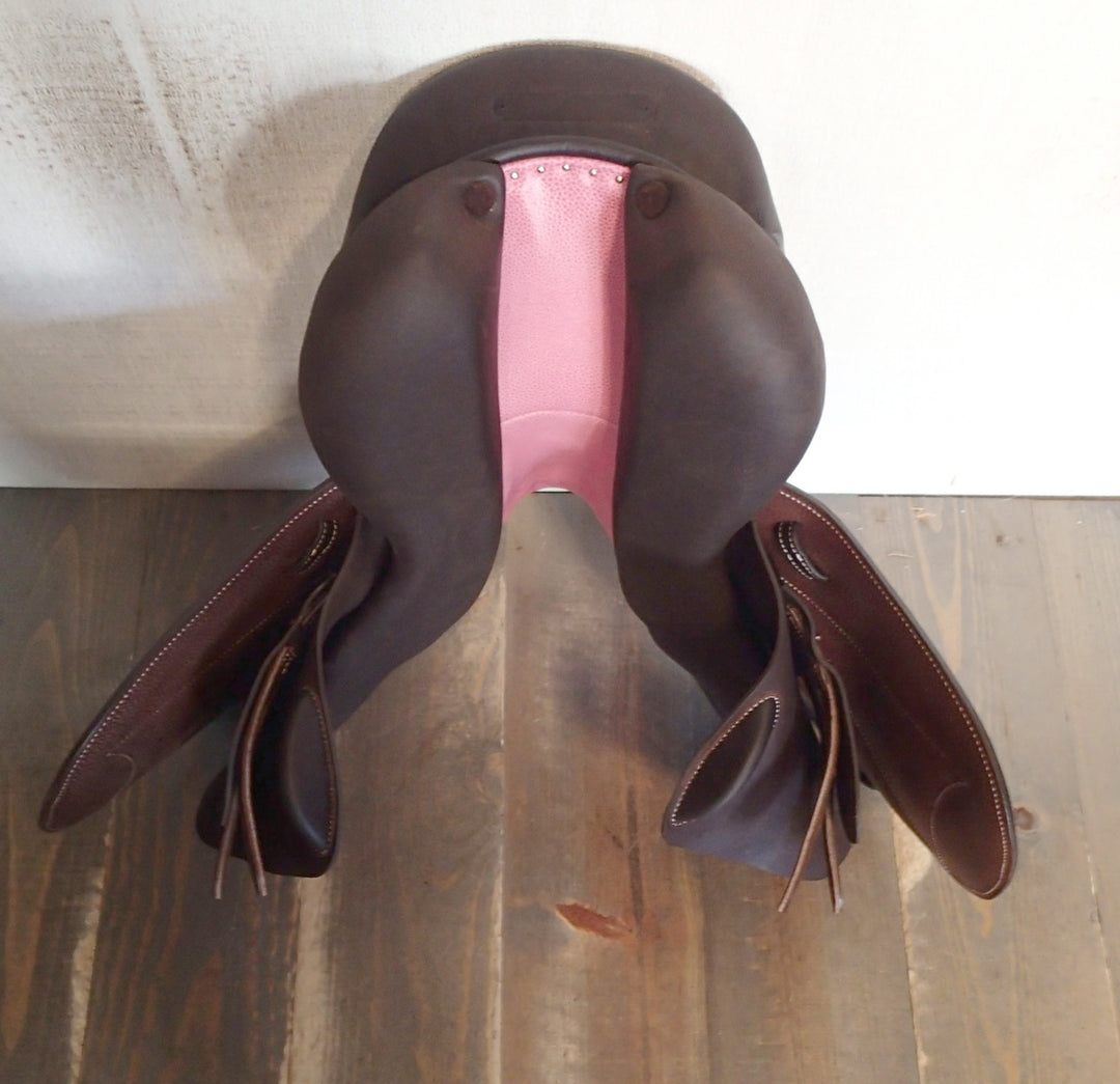 14.5" Voltaire Welli Saddle - Full Buffalo - 2022 - 000A Flaps - 5" dot to dot - XFIN Panels