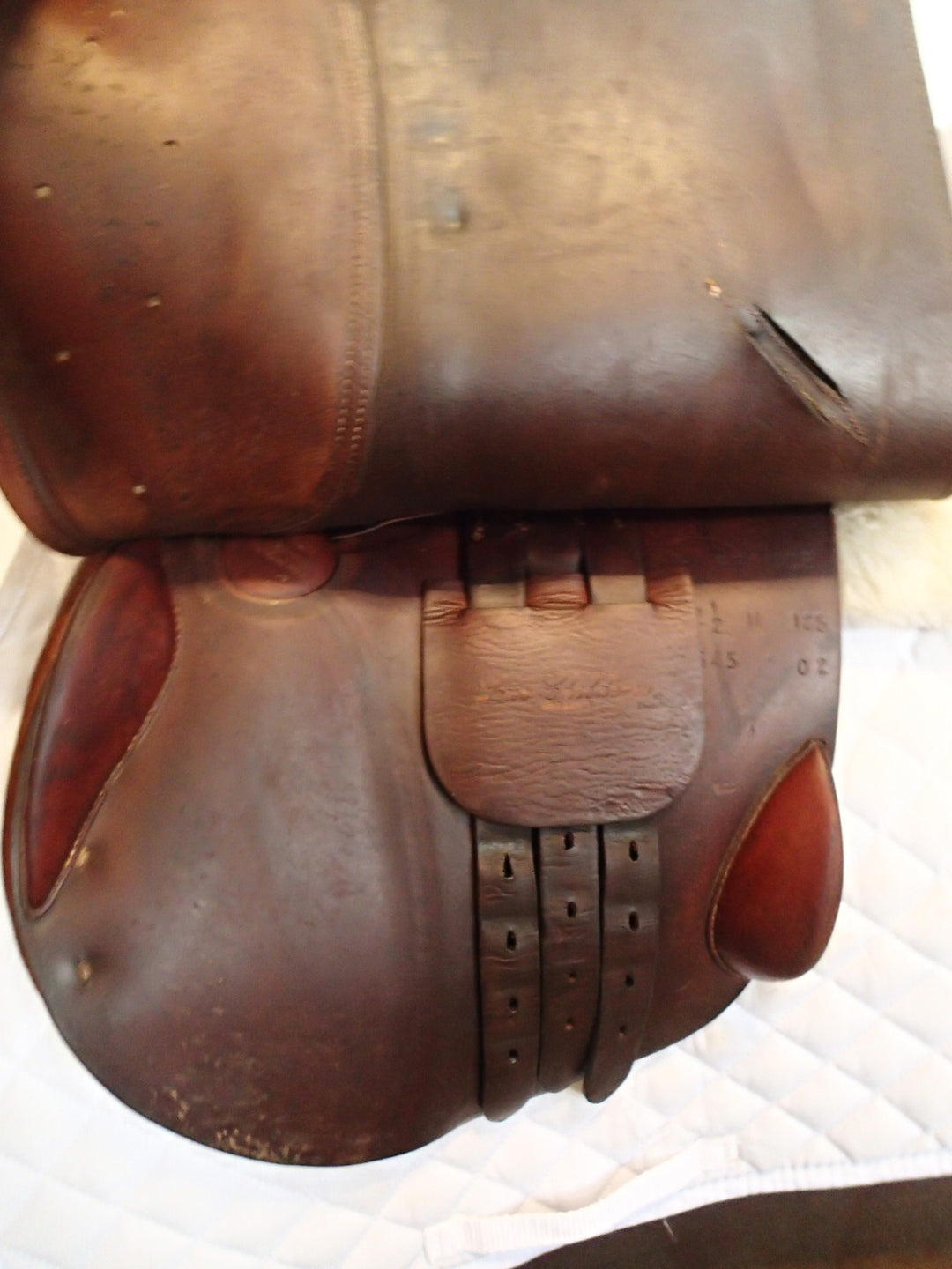 18.5" Luc Childeric Model M Saddle - 2002 - 2.5 Flaps - 4.75" dot to dot