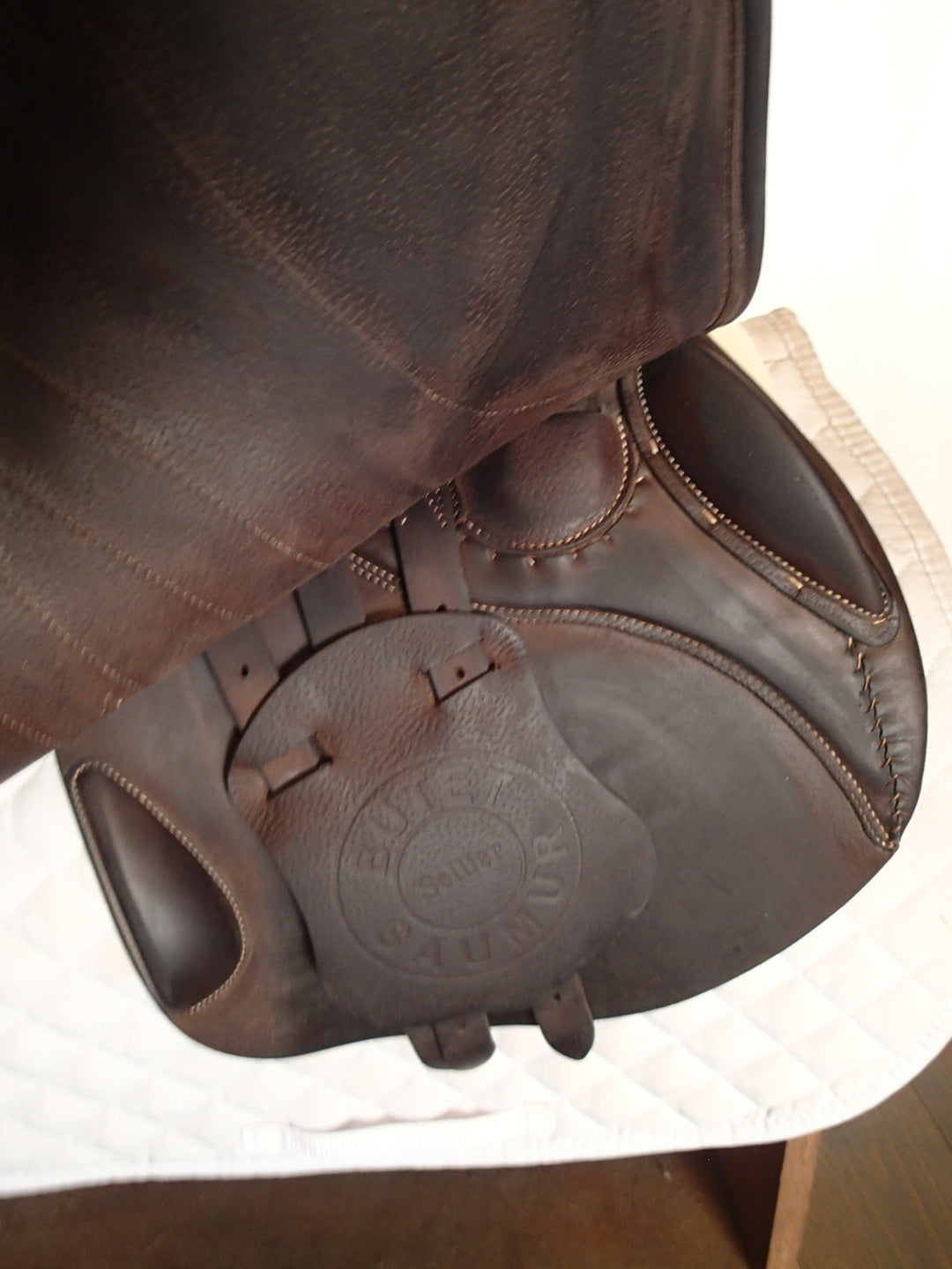 17.5" Butet Premium Saddle - Full Calfskin - 2021 - L Seat - 2.25L Flaps - 4.25" dot to dot (932)