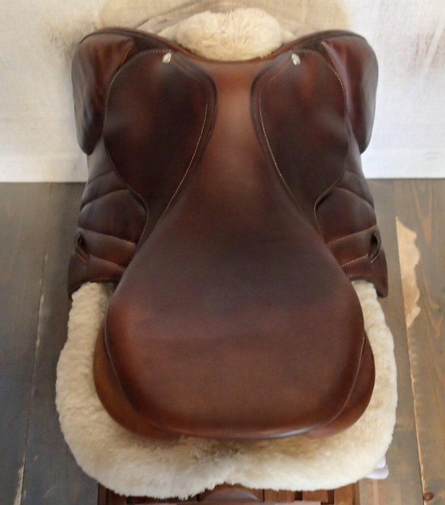 17" Butet Premium Saddle - Full Calfskin - 2022 - L Seat - 2C Flaps - 4.25" dot to dot